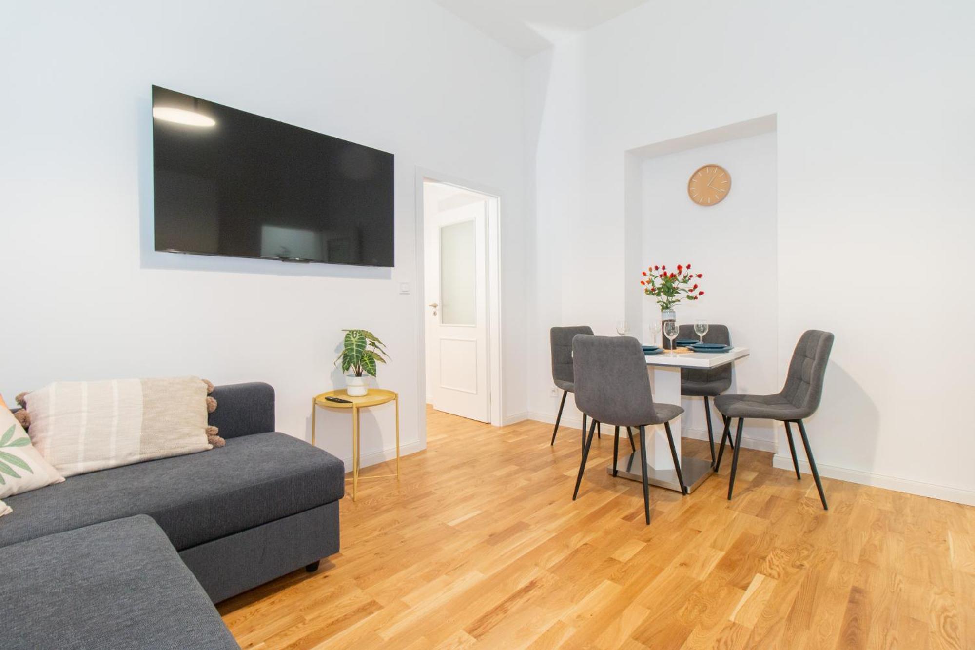 Washingtonova Cr Apartments Prague Exterior photo