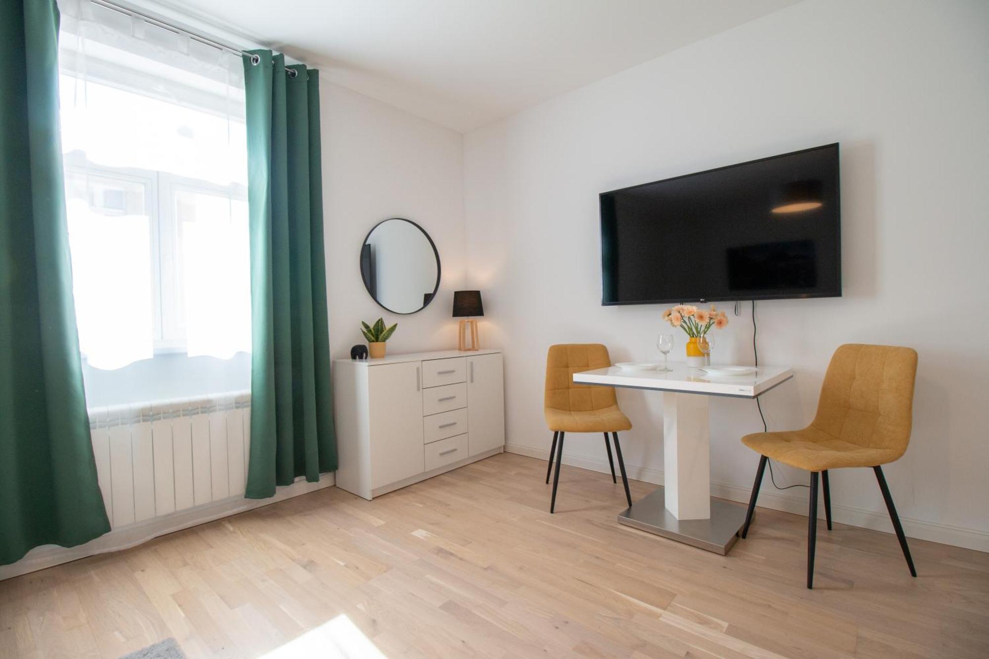 Washingtonova Cr Apartments Prague Exterior photo